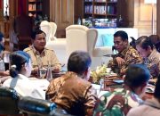 Presiden Prabowo Pimpin Rapat Terbatas Bahas Penataan Lahan Perkebunan Sawit