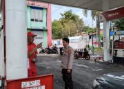 Cegah Penyimpangan,Personel Polsek Wenang Laksanakan Pemantauan Penyaluran BBM Subsidi di SPBU