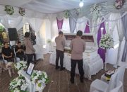 Kapolres Bitung AKBP ALBERT ZAI SIK MH, Melayat dirumah Duka Almarhum BILLY ALBERT SOLEMAN WOWOR
