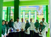 Kepala Kantor Kementerian Agama Yahya Pasiak Monitoring Assessment Madrasah di MIN 1 Bitung