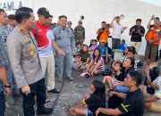 Gerak Cepat, Kapolda Sulut Pimpin Evakuasi Penumpang KM Barcelona V yang Terbakar di Perairan Talise