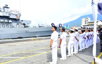 Kodaeral VIII Lepas Keberangkatan Kapal Perang Jepang JS Yamagiri dan JS Shiranui dari Bitung